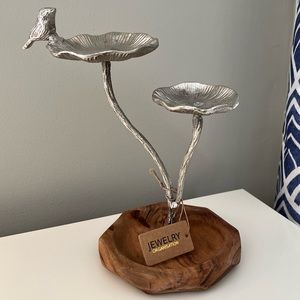 Jewelry Organisadon wood base 2 tall silver flowers 1 bird made in India NWT